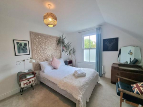 2bed 2bath 8min to London Bridge